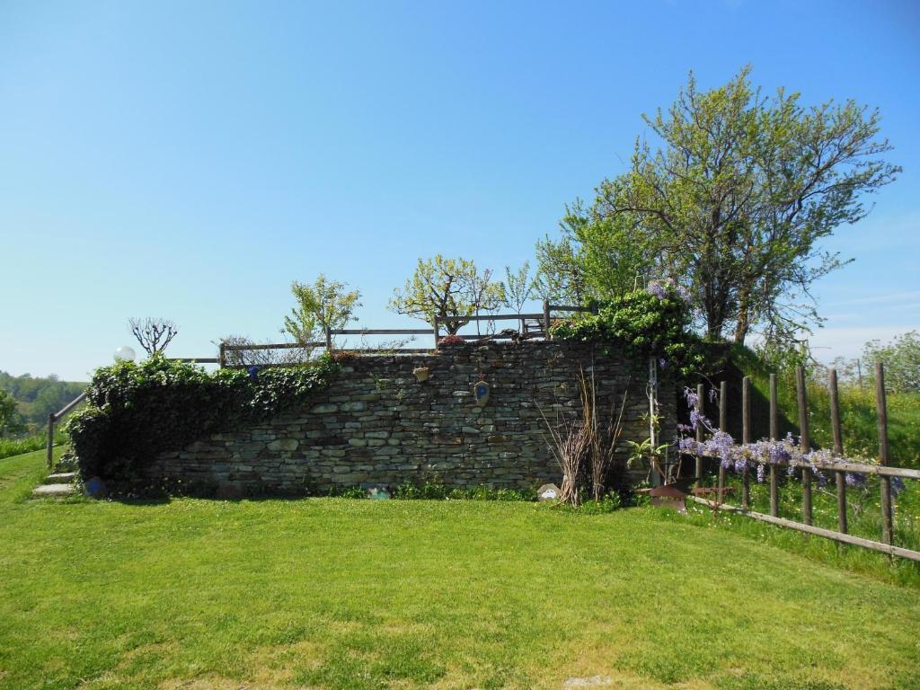 Agriturismo Affittacamere Barbarossa Dogliani Extérieur photo