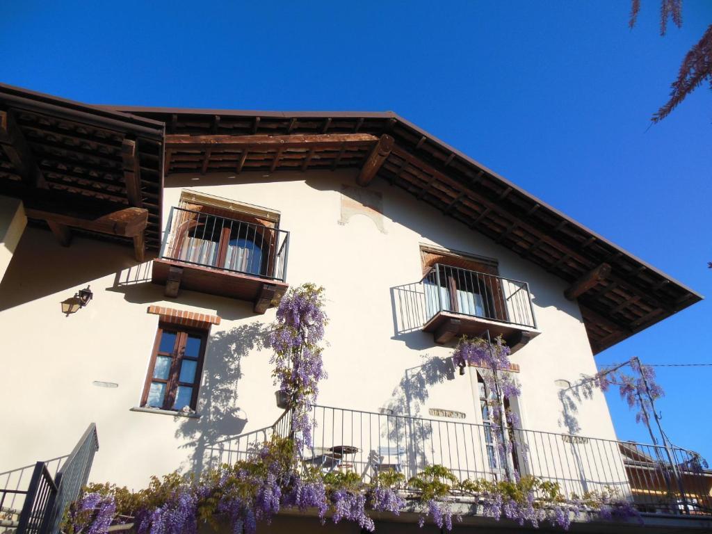 Agriturismo Affittacamere Barbarossa Dogliani Extérieur photo