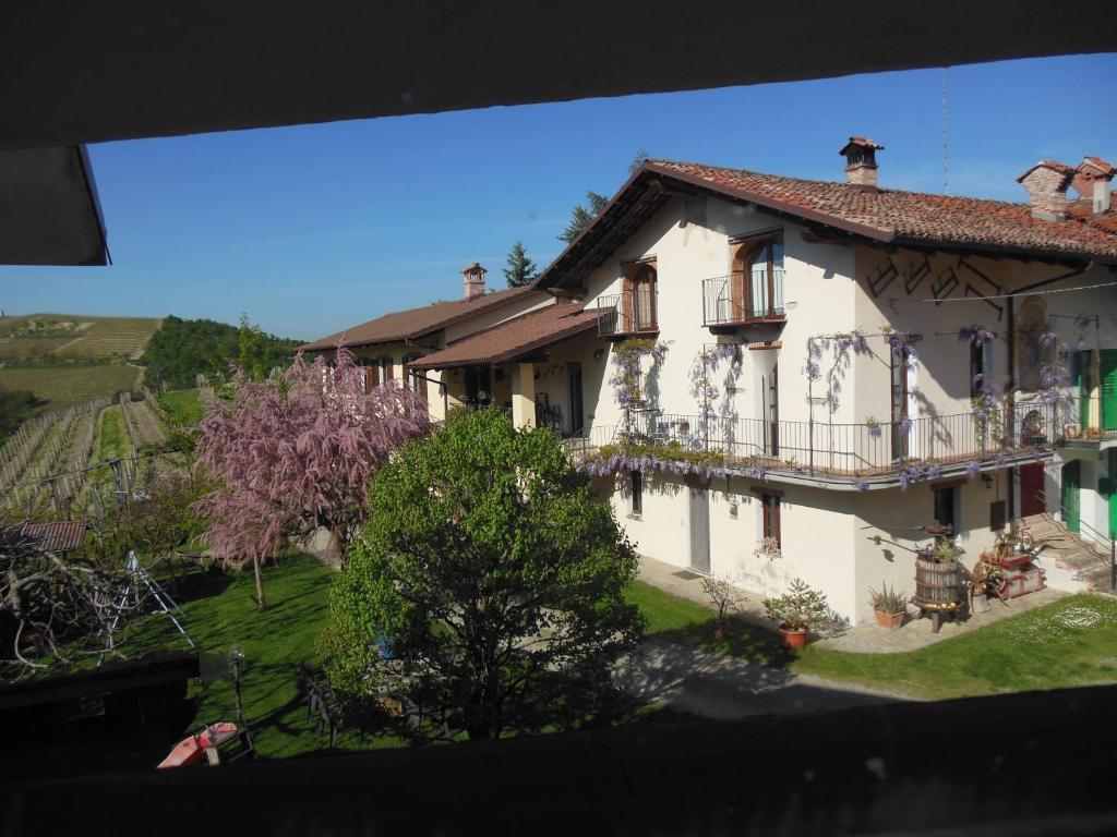 Agriturismo Affittacamere Barbarossa Dogliani Extérieur photo
