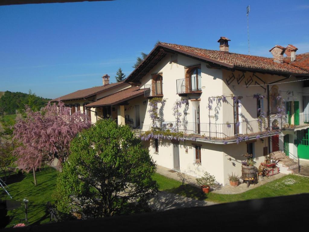 Agriturismo Affittacamere Barbarossa Dogliani Extérieur photo