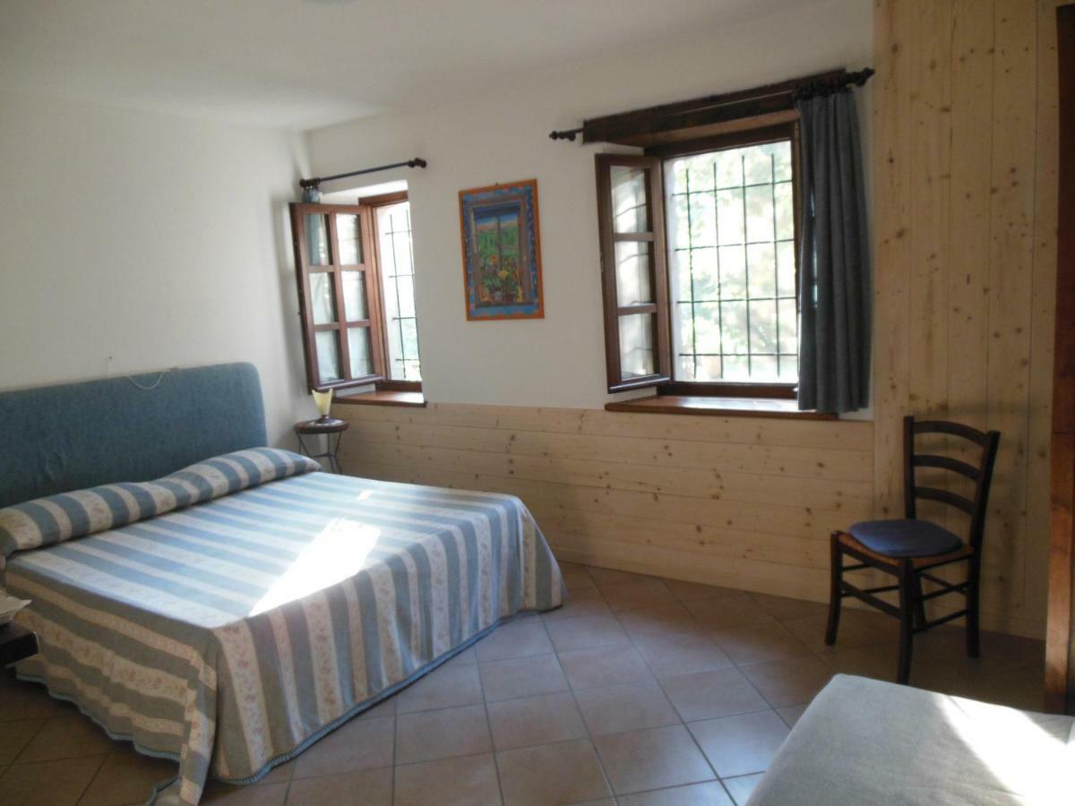 Agriturismo Affittacamere Barbarossa Dogliani Extérieur photo